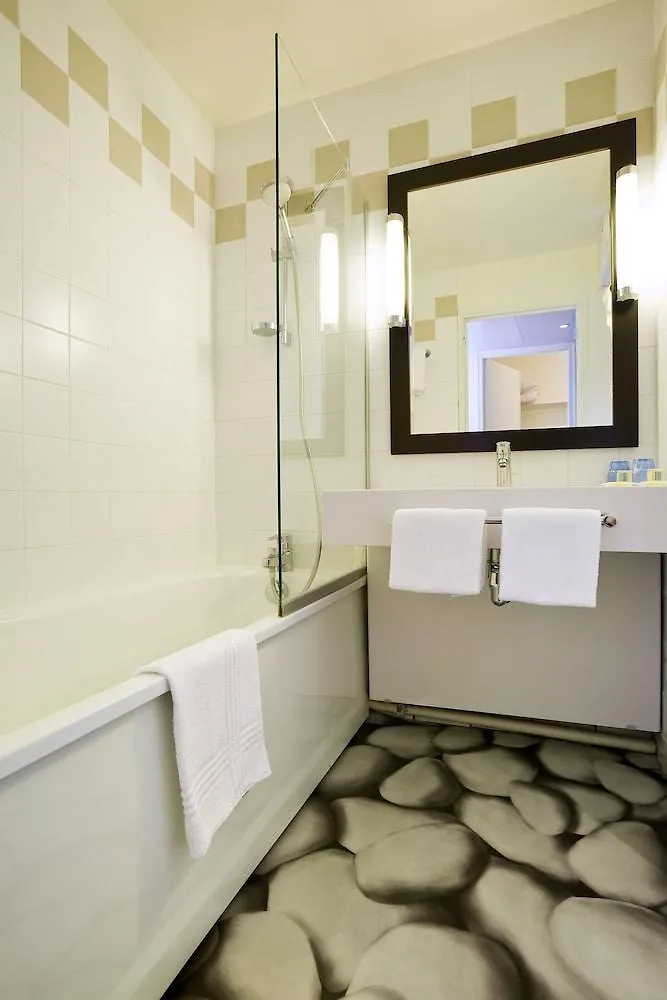 Ibis Styles Gare De L'est Chateau Landon Paris