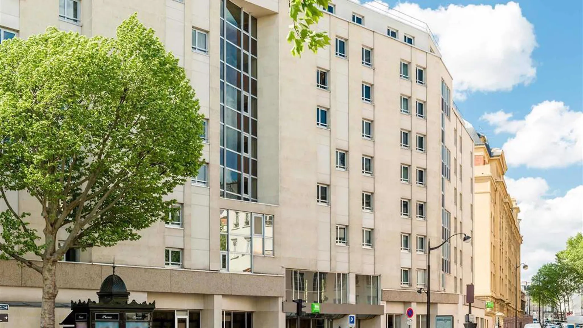 Ibis Styles Gare De L'est Chateau Landon Hotel 3*
