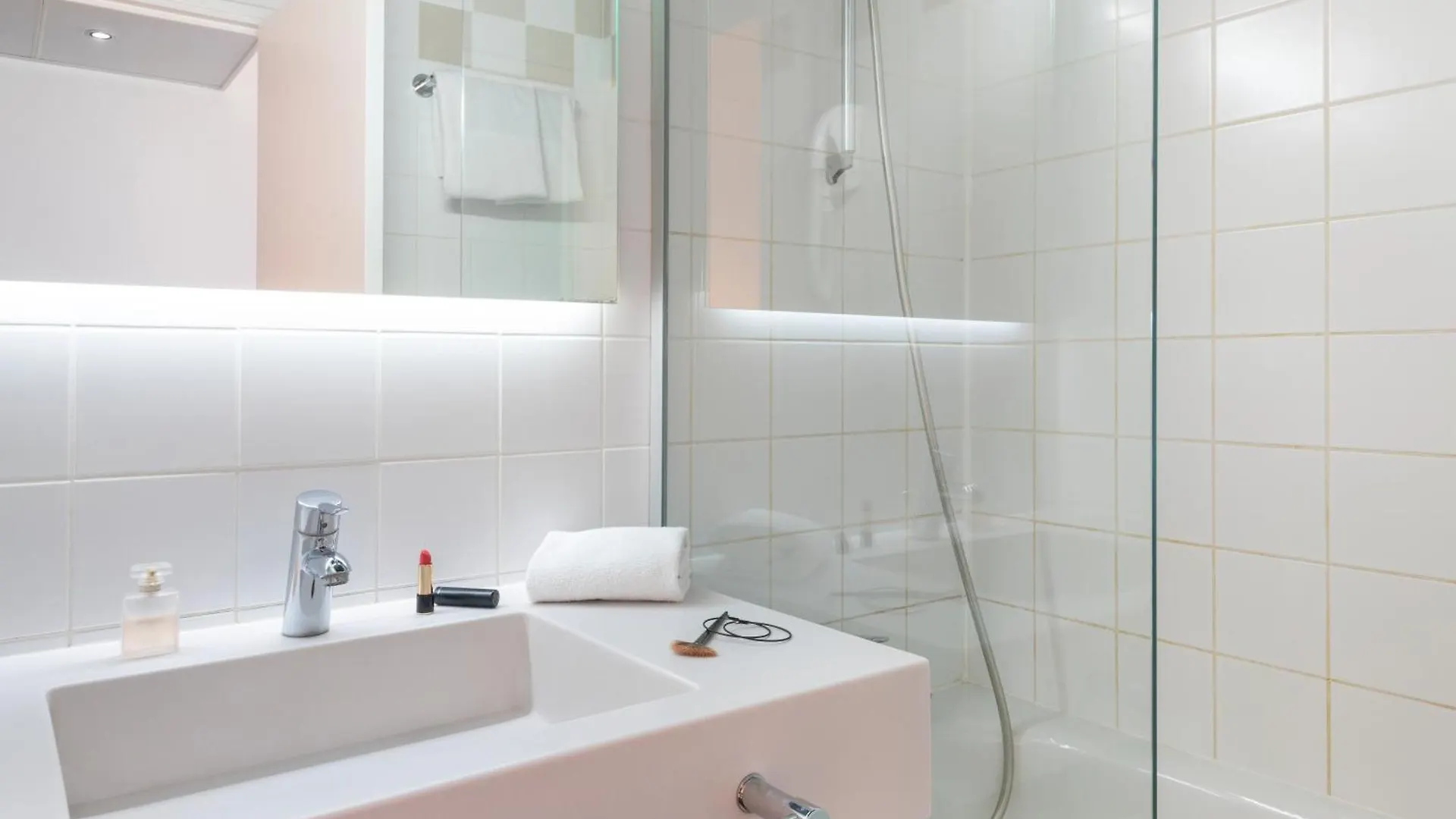 Hotel Ibis Styles Gare De L'est Chateau Landon Paris